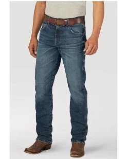 Wrangler Retro Green Men's Lexford Dark Wash Stretch Slim Straight Jeans