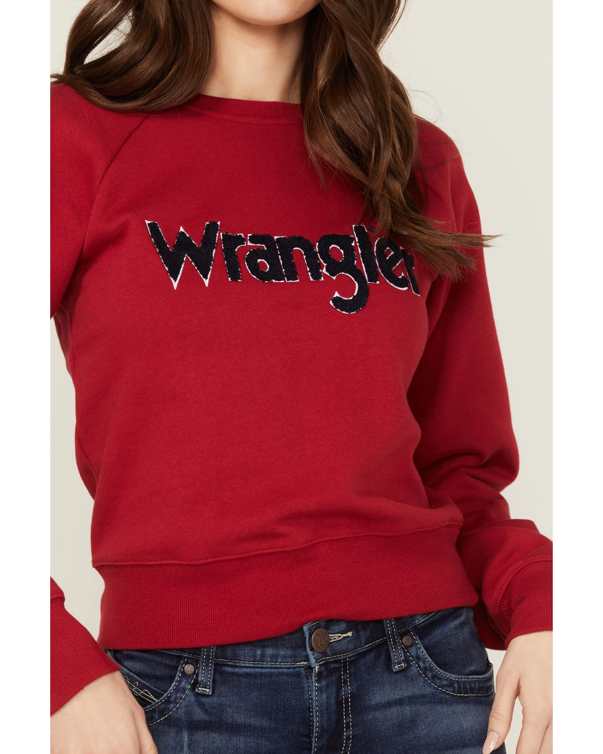 Wrangler Women's Chenille Logo Cropped Sweatshirt - Image 3